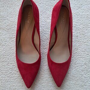 BRAND NEW vibrant red pumps/heels - size 11M
